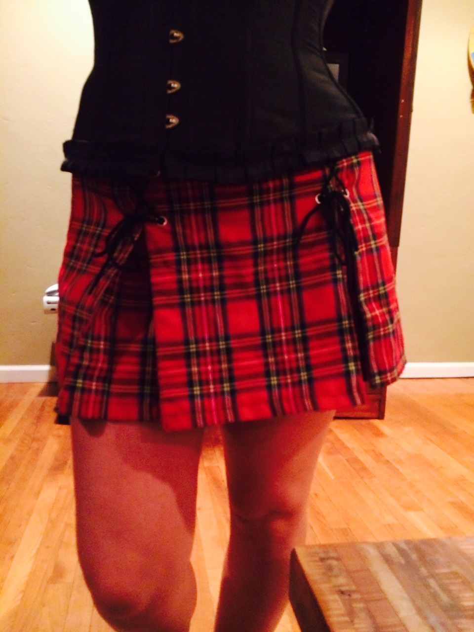 hiscuckqueantoy:  hiscuckqueantoy:  Soooo… This is how our last Thursday night