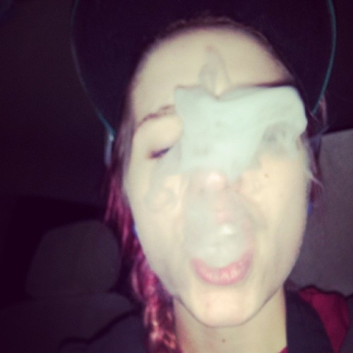 Bored have this smokebreak selfie #ew #hahaha #ghost