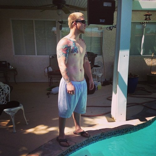 allamericangentlemen:  Bows down on my knees to my tatted blond king