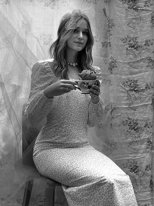 ELIZABETH LAIL | Sarah Slutsky For The Zoe Report, Oct. 2020 / Dec. 2020