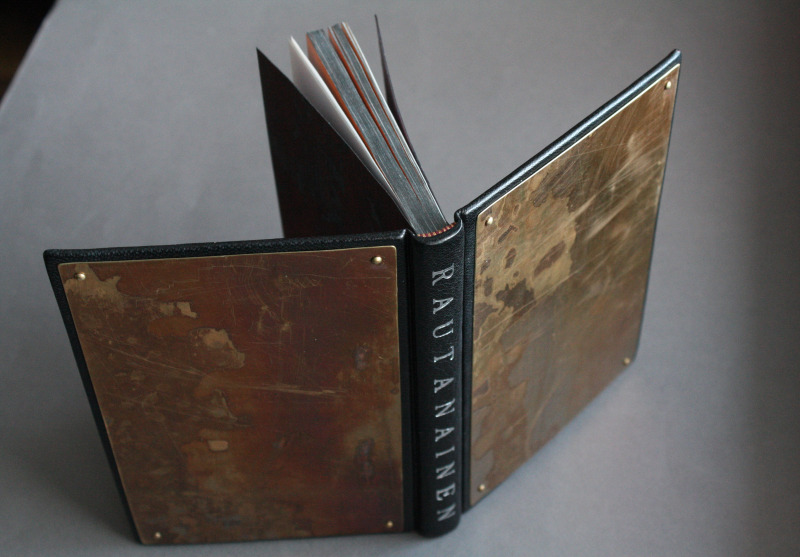 V FOR BOOKS - a bookbinding blog