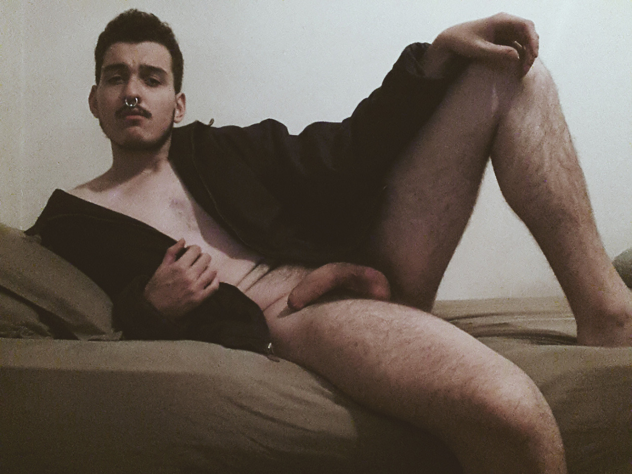 betomartinez:Beto’s Cornerhttp://betomartinez.tumblr.com/