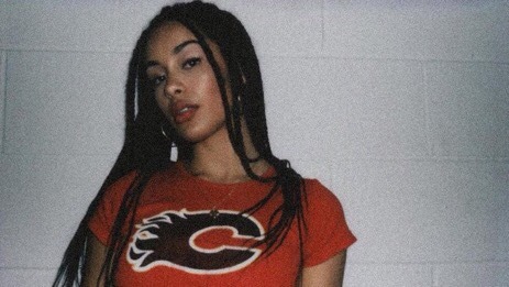 shopboyz:Jorja Smith photographed by Vicky Grout.