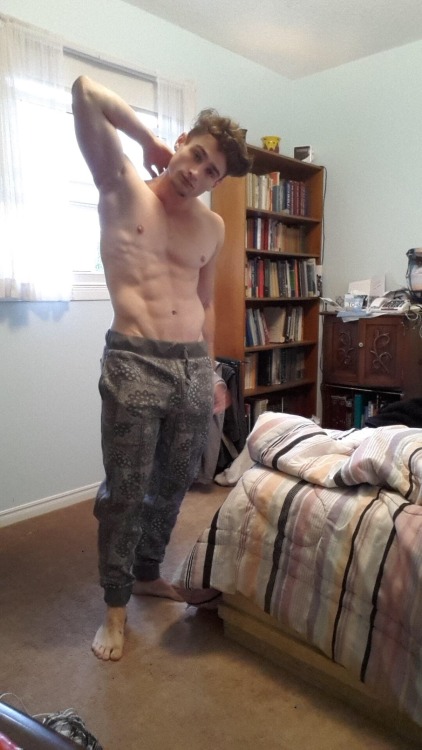 ksufraternitybrother:  KSU-Frat Guy: Over 110,000 followers and 70,000 posts.Follow me at: ksufraternitybrother.tumblr.com 