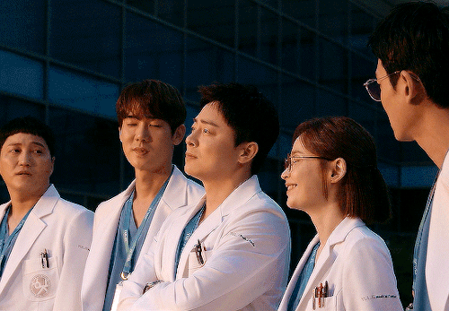 ahsung: Hospital Playlist 2 (2021) Dir. Shin Won Ho I terribly miss them