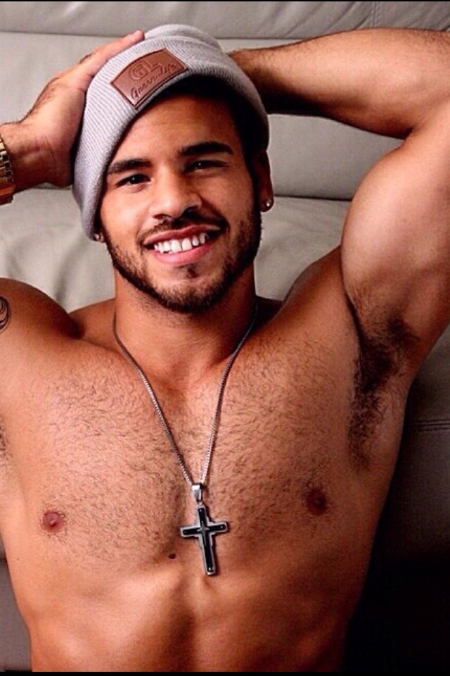 aworldofmenz:  carmenvita:  exposethajocks:  rhiordan:  Cory Wharton  Corey is so