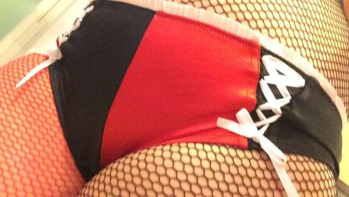 sensualphotography:  Loving the red and black Harley Quinn look :)  If my fans like these I will post more :)