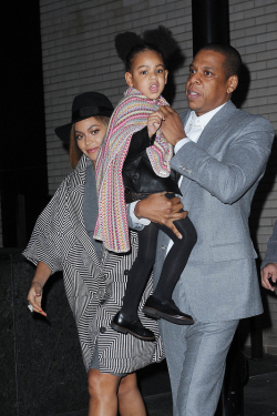 fuckyesbeyonce:  Beyoncé, Blue and Jay Z