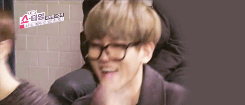 Good Night (baekhyun)word Count: 1553 W.genre: Romance, Fluff, University!ausummary: Baekhyun Never Imagined
