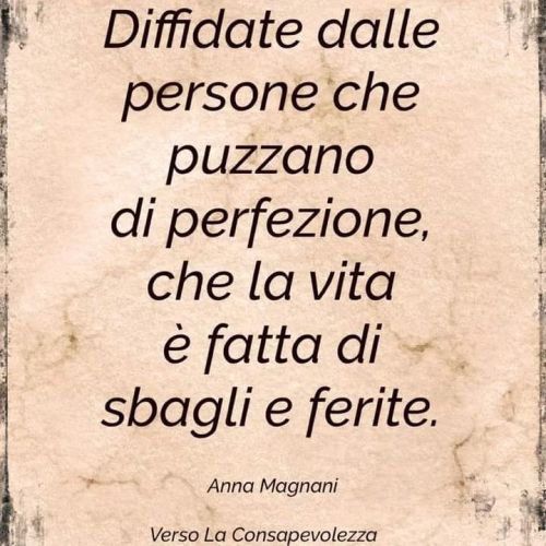 Le persone perfette
non bevono,
non mentono,
non tradiscono,
non litigano,
non si lamentano,
e non esistono.
Paulo Coelho
https://www.instagram.com/p/Cp2Y11CN_x0/?igshid=NGJjMDIxMWI=