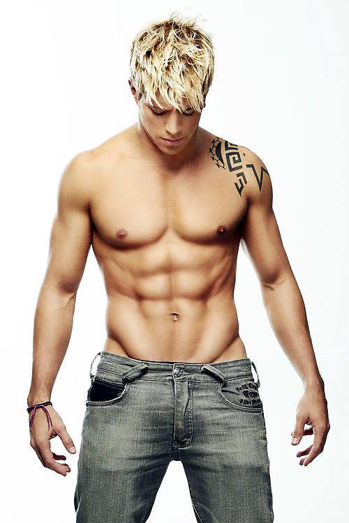amanthing:  Visit amanthing Hunk Edition Blog With 9 Different Categories of HOT