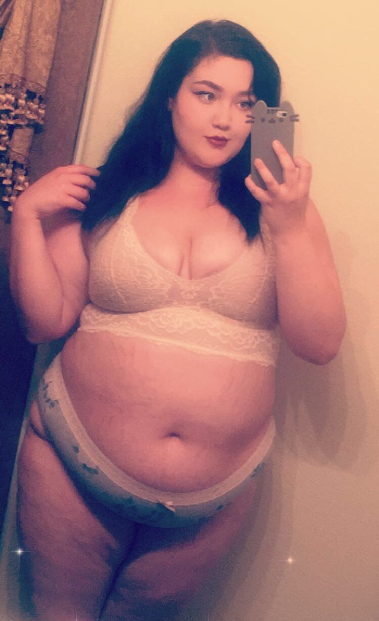 sweetpeach4405:  Been a while since I’ve posted, I’m finally back 😘