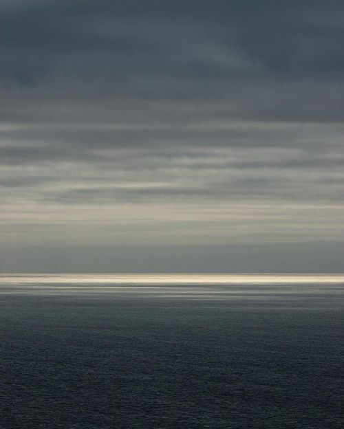 makinginfinity:  frachellaThe calmness of the seaBy @yearling_
