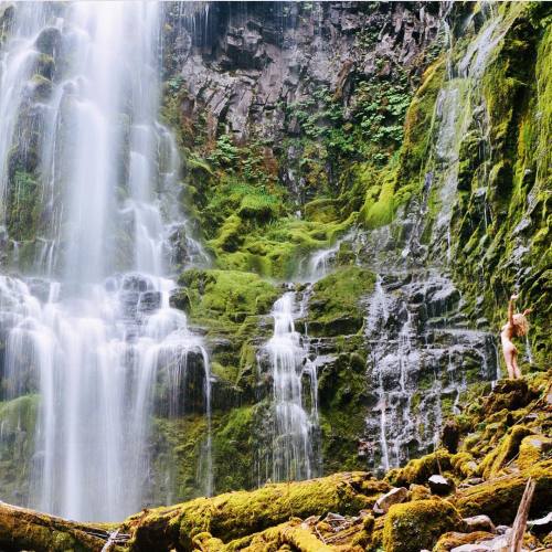 Dreaming of my favorite waterfall in this heat wave #shawnaankenbrandt #travel #explore #paradise #w