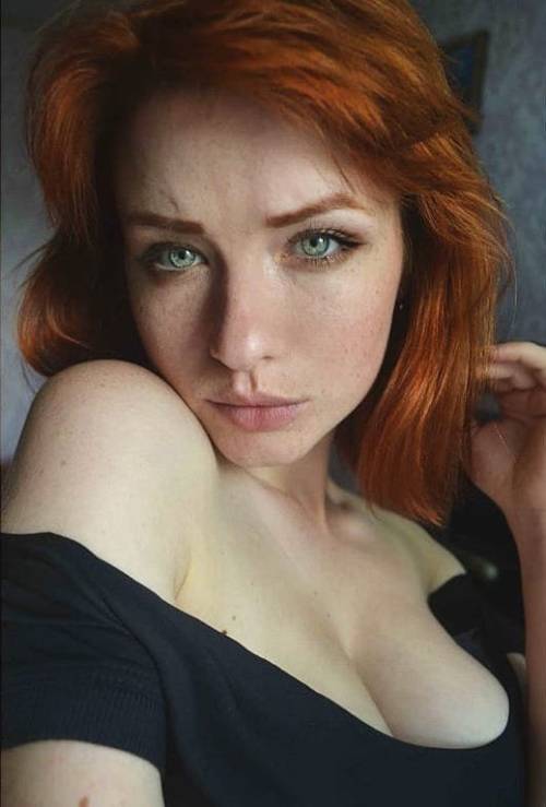 hellyeahredheads:  Anna / Sun in a Fog