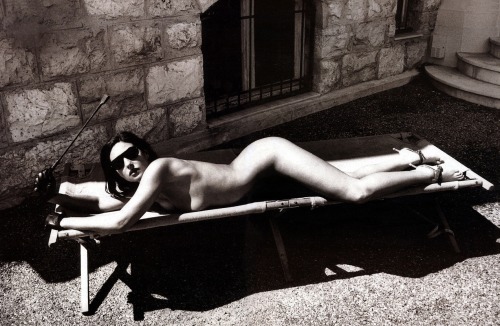 Porn lelaid:Monica Bellucci by Helmut Newton, photos