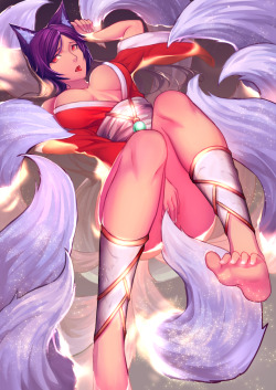 league-of-legends-sexy-girls:  Ahri 