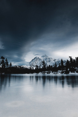 motivationsforlife:  Frozen Lake by Patrick