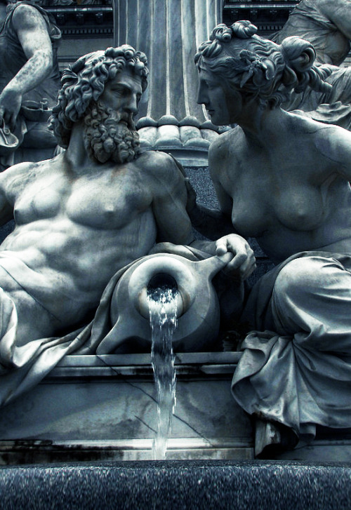 johnnybravo20:Pallas Athene Fountain (by Natan Vance)