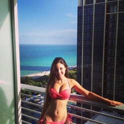 Angie Varona Picture Gallery