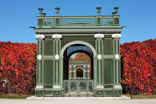 versaillesadness: Palace Of The Week - Schönbrunn Palace Located in Vienna, Austria, the Schönbrunn 