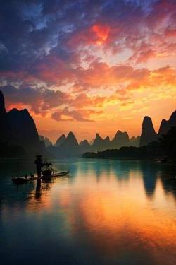 justkeepcalmandrerblog:  Guilin, China 