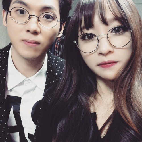 Hani (EXID) and Mad Clown - Selca