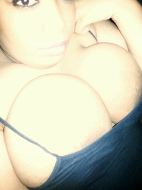 phlem-phlam:  Titty Tuesday