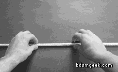 howtobdsm:Prisoner Cuffs © KnottyBoys