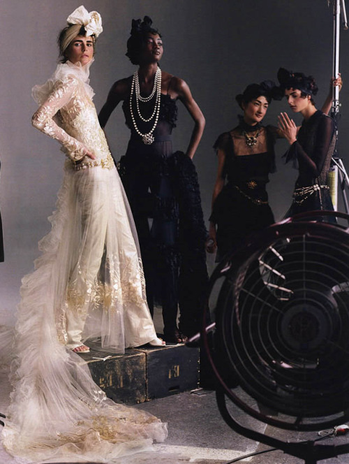 lelaid:Stella Tennant, Oluchi Onweagba, Ai Tominaga and Jacquetta Wheeler by Annie Leibovitz fo