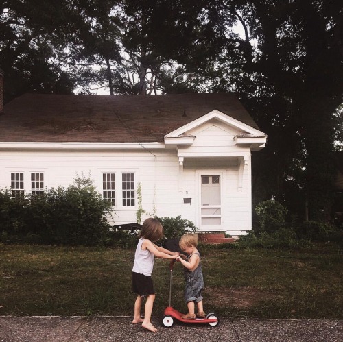 CasCompton@instagram