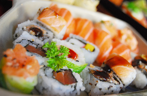 foodluxury:  Love Food? This blog is for you. 