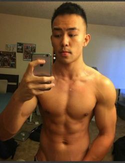 Hawt Asian Stud!