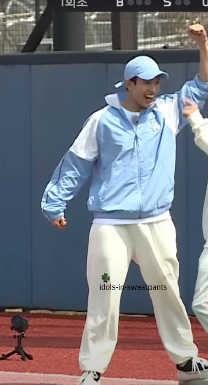 LEE SEOKMIN [ DK ] - SEVENTEEN[ Source: Going Seventeen Ep.16  #1 Kickball ] [ Photo is mi