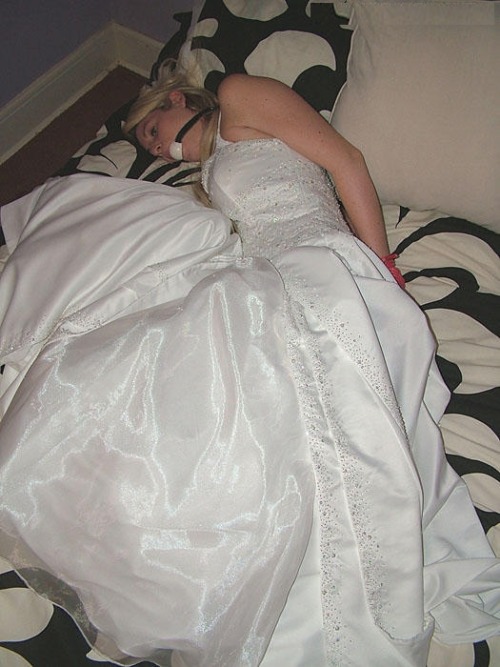 sensualhumiliation:  Quiet bride (at her first Honey moon’s night)…