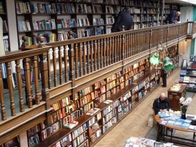 littledallilasbookshelf:Yes I’m feeling sad because I don’t live in LONDON.DAUNT BOOKS.:))