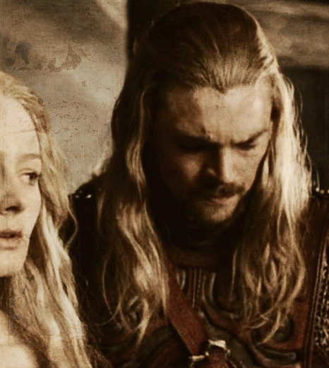 Therefore before he died on the Fields of the Pelennor Théoden named Éomer his heir and called him k