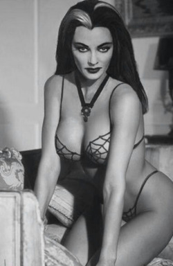 fleshandblonde:  Lily Munster