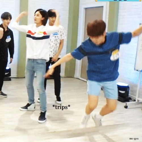 mc-gyu:  when seungkwan tripped and fell 