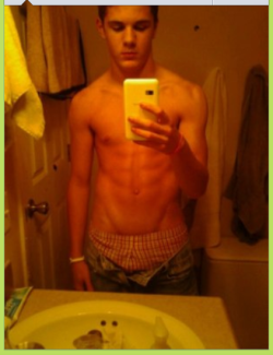 motdrobert2:  Kik-stand chaos! Str8 boys sexting!  This hot str8 guy from the US shows it all to me on Kik.  I, show you!  Enjoy!  Follow me for Hot Guys, Str8 Kiks, Str8 Guy Snaps… *Send me selfies here, submit to me here, ask me anything you can