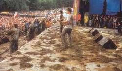 greendaychick14:  In honor of dookie’s 21st birthday i put together a woodstock post. Woodstock 1994 was not like the others…to say the least. It had been raining shortly before green day went on stage, when people started to get covered in mud they