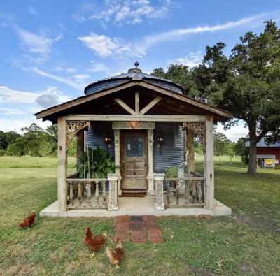 prefabnsmallhomes:Silo Cottages in La Grange, Texas by Amy Kleinwachter of Old World