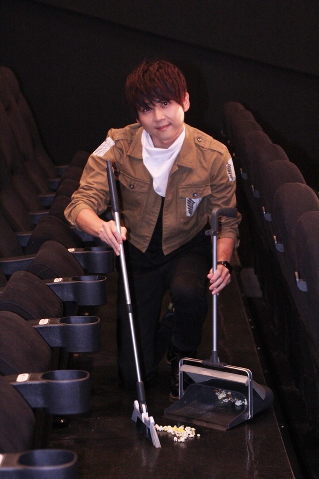 snknews: Kaji Yuuki (Eren) Makes Special Appearance as “Theater Manager” at 3rd