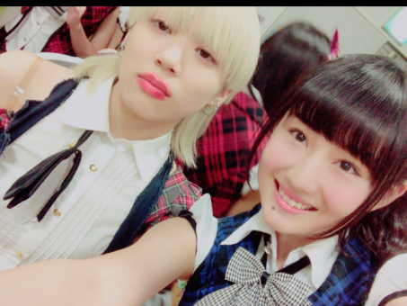 marxakuarius48:Omg! Momokaâ€™s mouth..