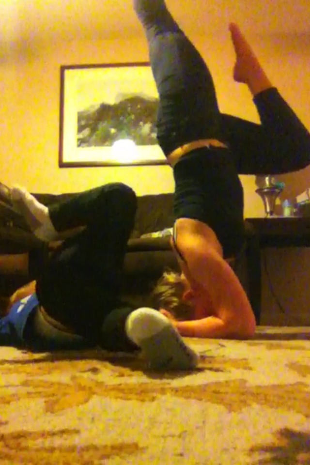killthechallenge:  Monkey see, monkey do… Plus hugs (:
