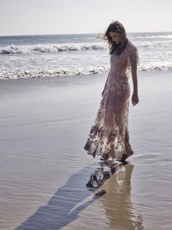 game-of-style:  Shiera Seastar by the shores