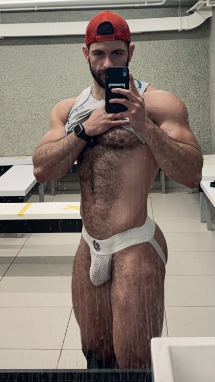 scsitek:  the-swole-strip:  https://the-swole-strip.tumblr.com/   Woof Woof