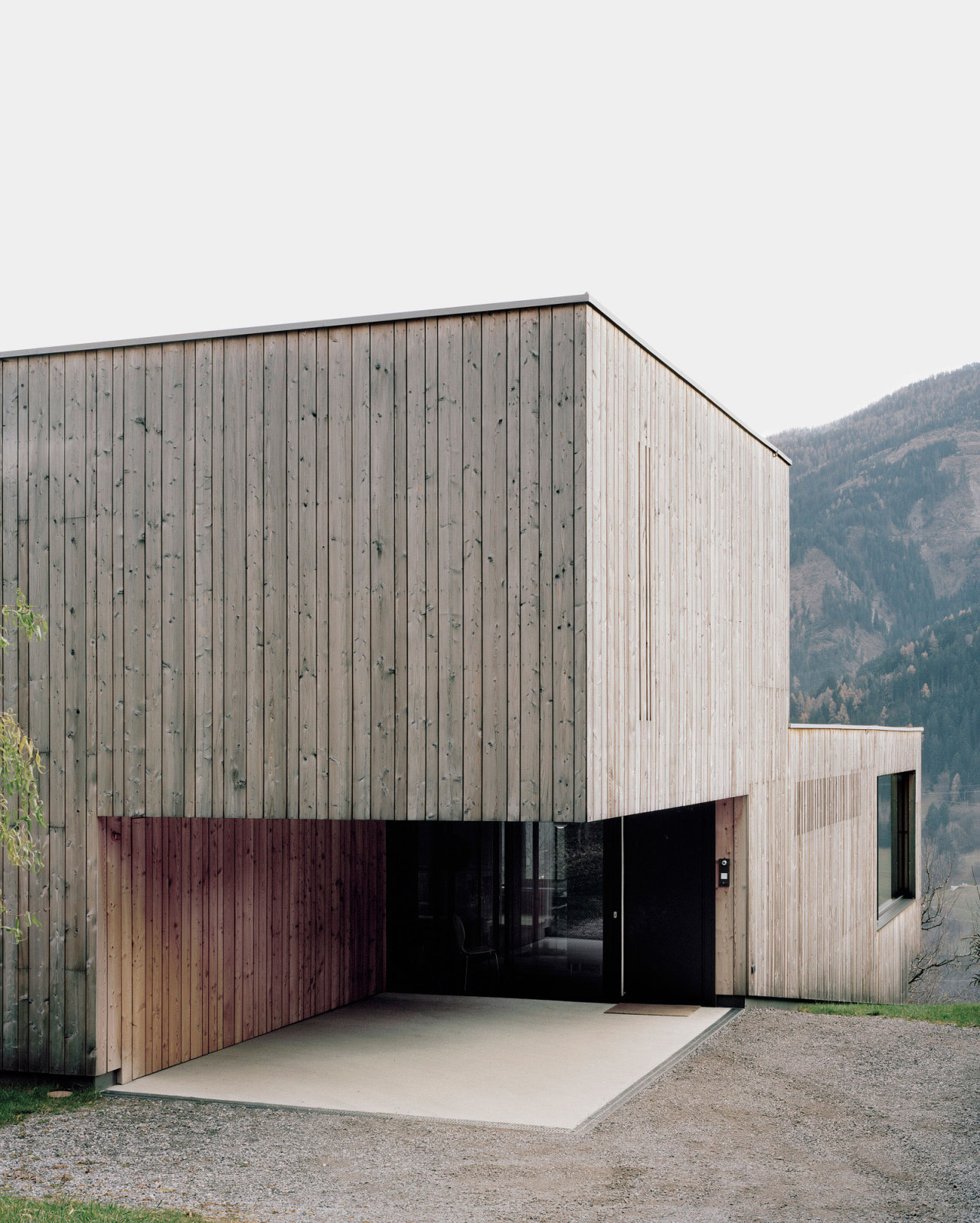 subtilitas:  Bechter Zaffignani Architekten - House P, Tyrol 2014. Via, photos