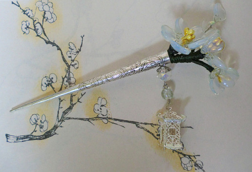 inkjadestudio: Chinese Opalescent Handmade Glass Flower Hair Stick Hair Pin With Silver Filigree Lan