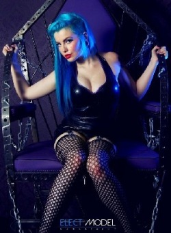 alt-dolls:  Alternative girlAlt girl Twitter